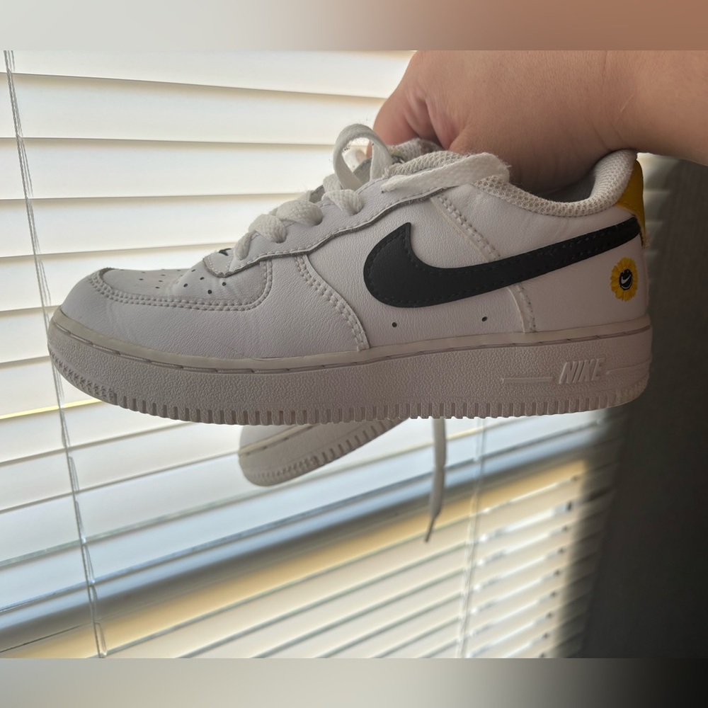 Nike Air Force size 1Y
